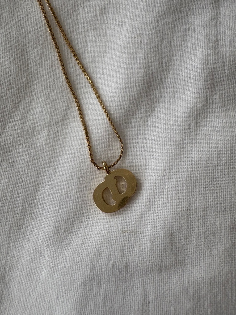 Authentic Christian Dior Gold Tone Rhinestone Chain Pendant Necklace - Picture 4 of 9